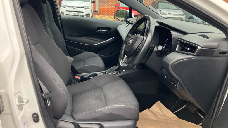 Toyota Corolla 2.0 VVT-i Hybrid Design 5dr CVT Hybrid Hatchback